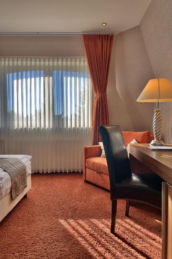 Art-Hotel Braun Kirchheimbolanden Extérieur photo