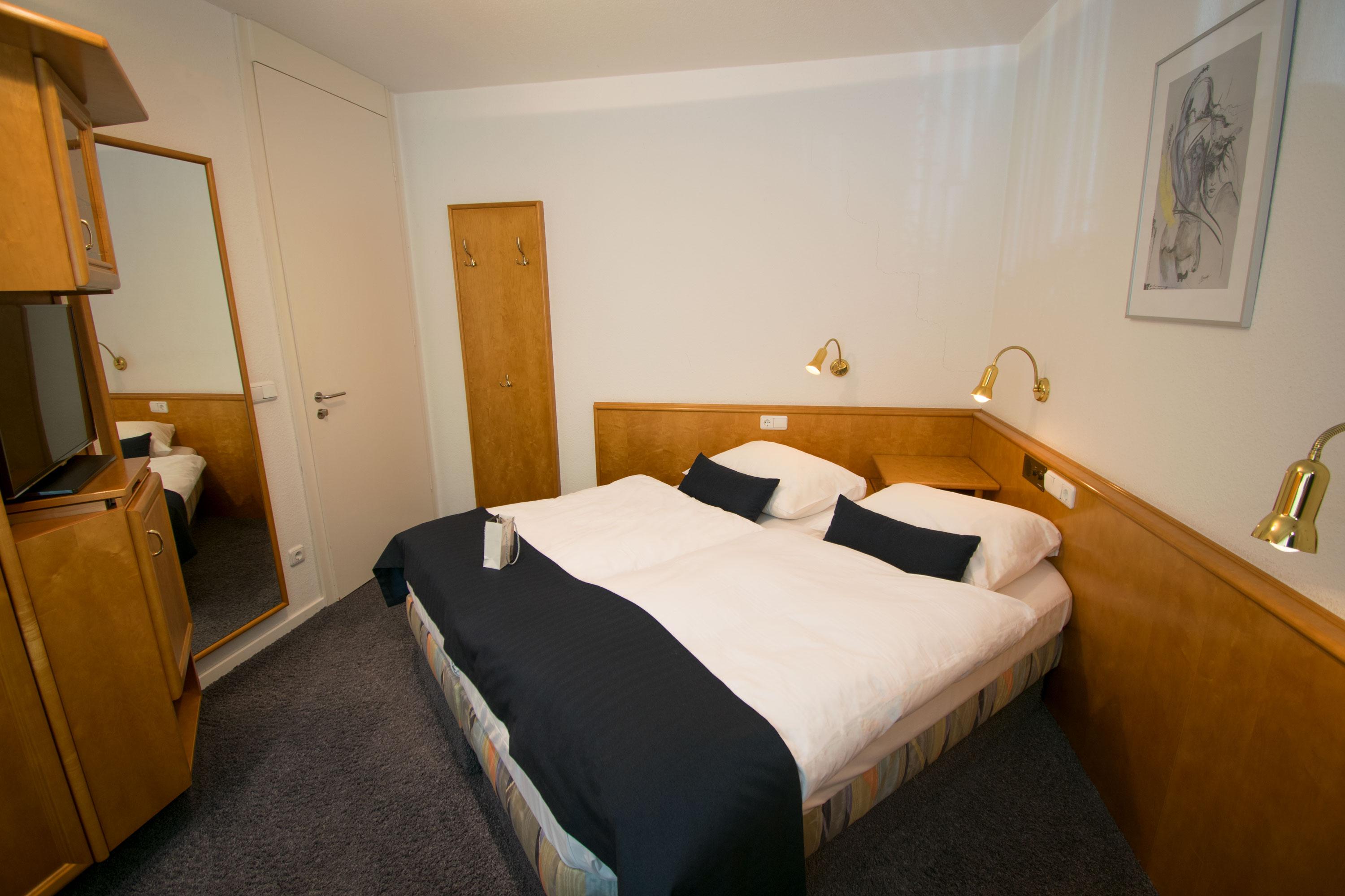 Art-Hotel Braun Kirchheimbolanden Extérieur photo